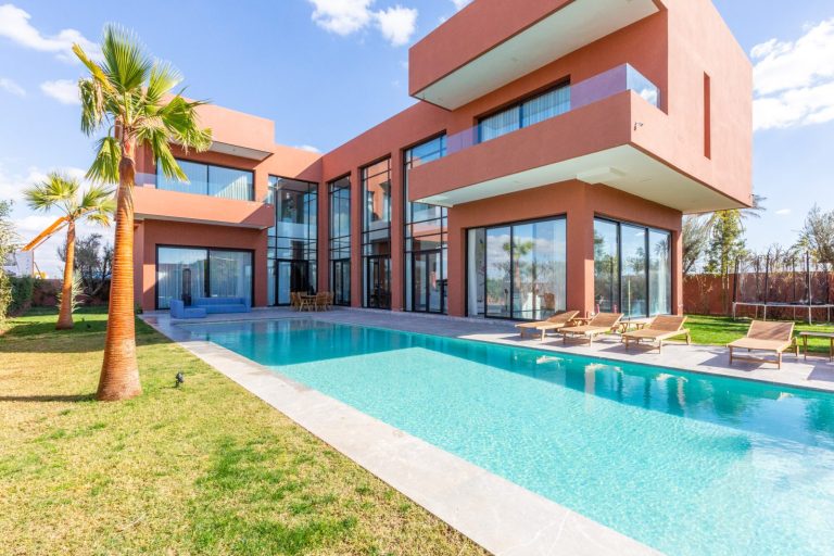 Louer une villa sur un golf à Marrakech : luxe et sérénité
